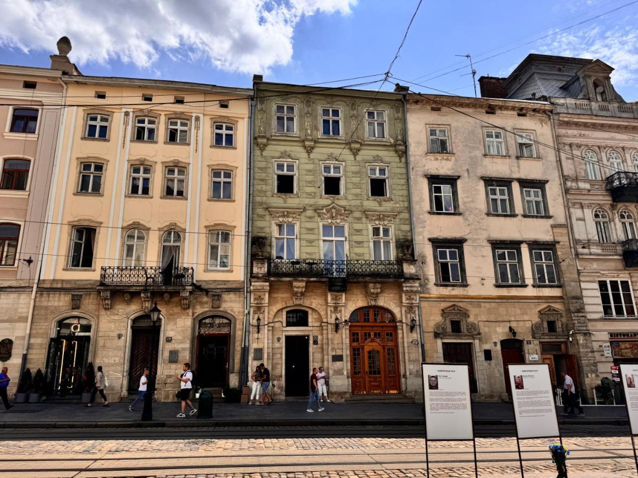 Апартаменти На Площі Ринок, 20 Leópolis Exterior foto