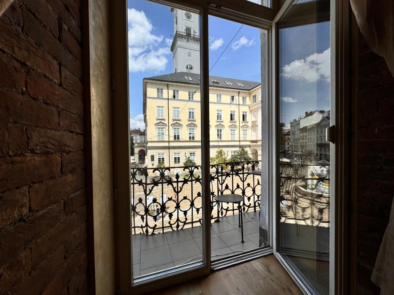 Апартаменти На Площі Ринок, 20 Leópolis Exterior foto