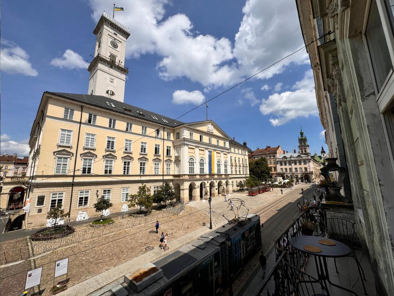 Апартаменти На Площі Ринок, 20 Leópolis Exterior foto