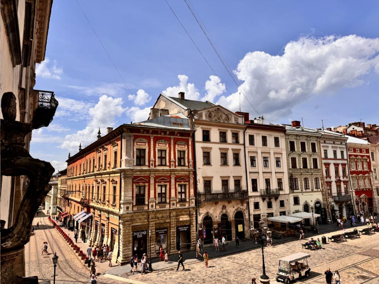 Апартаменти На Площі Ринок, 20 Leópolis Exterior foto